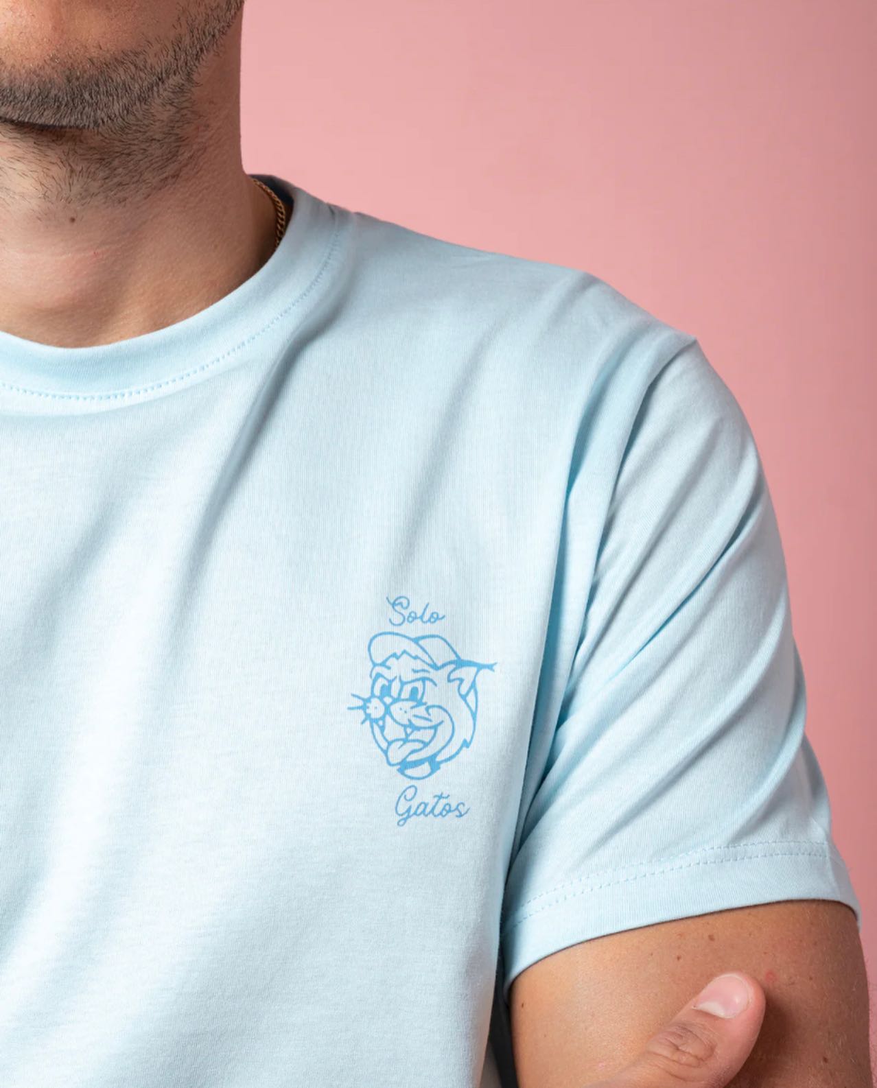 CAMISETA FEARLESS CELESTE