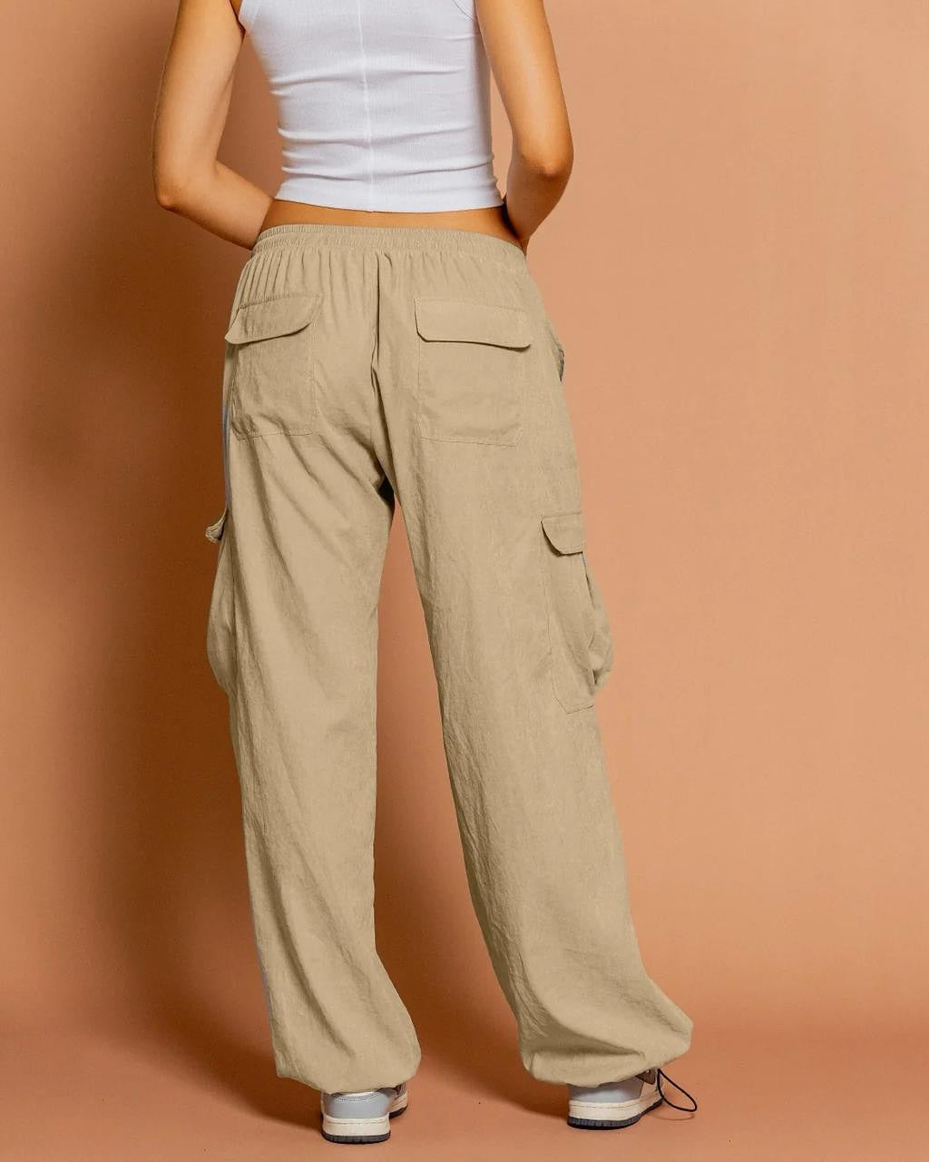 PANTALÓN PARACHUTE KAKI