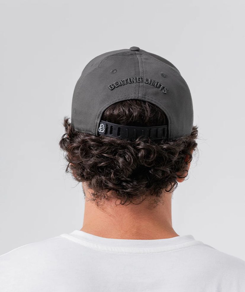 GORRA FIST GRIS
